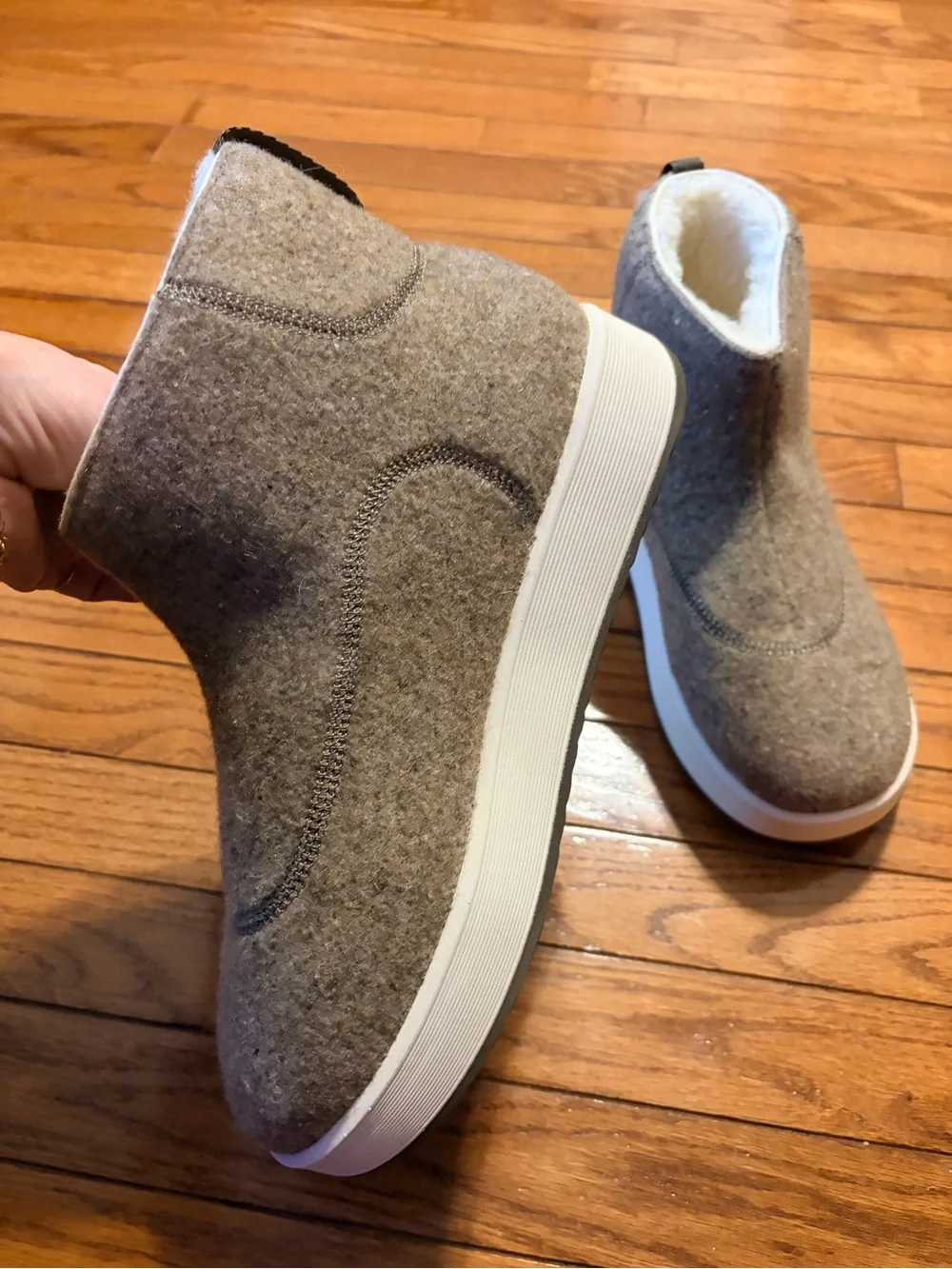 allbirds mens 10 Wool Ankle Booties in Taupe